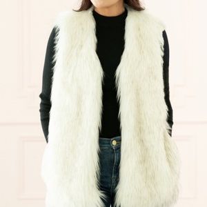 Women’s ivory cream white faux fur vest